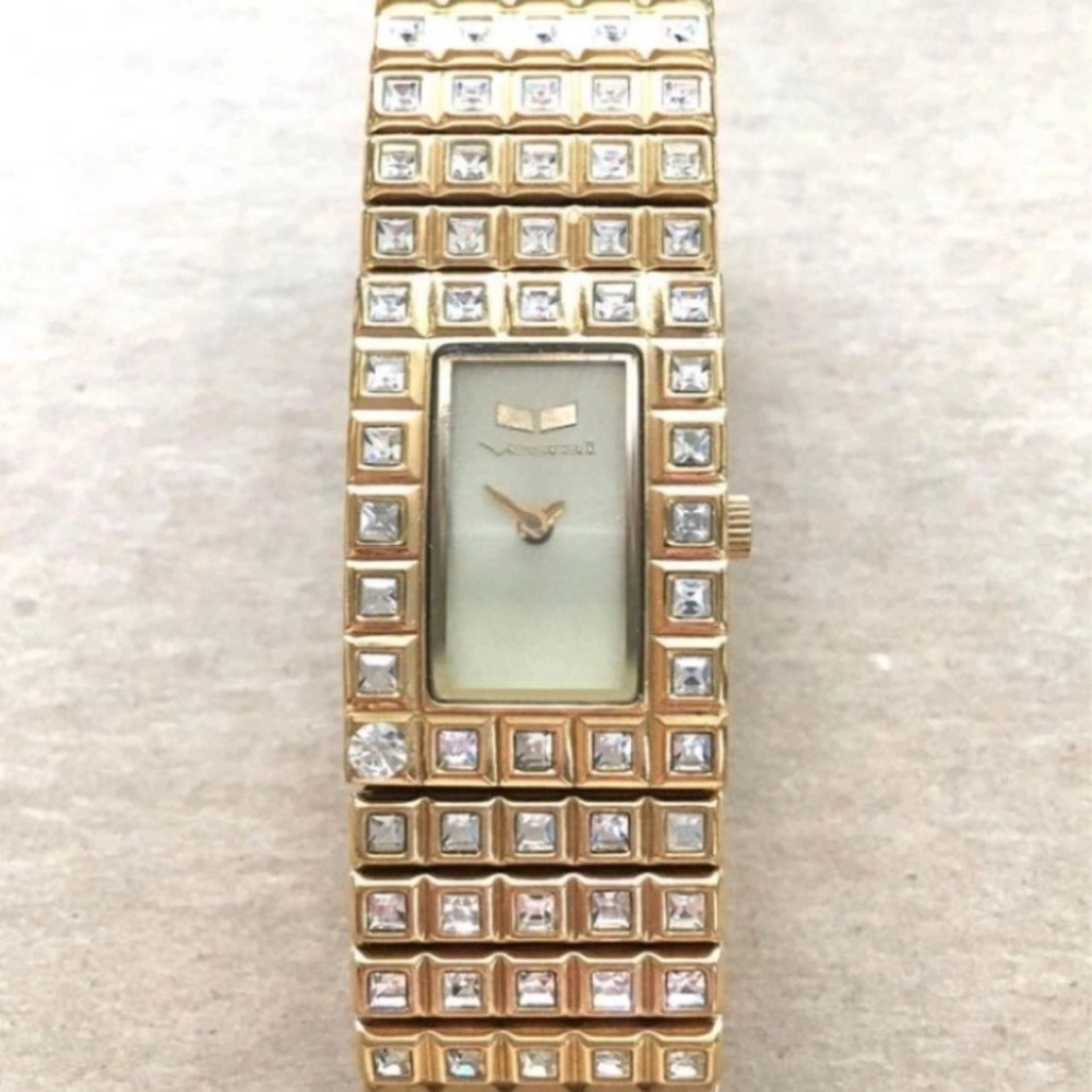 Fairmay Eve Collection 
Elegant Gold Women's Watch